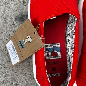 TOMS Peanuts X Alpargata Mallow Slip On